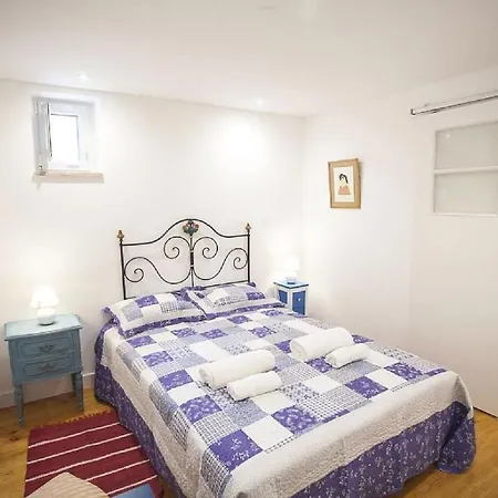Bairro Alto - 2nd Floor Apartment Lisbon