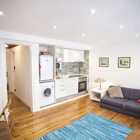 Bairro Alto - 2nd Floor * Лісабон